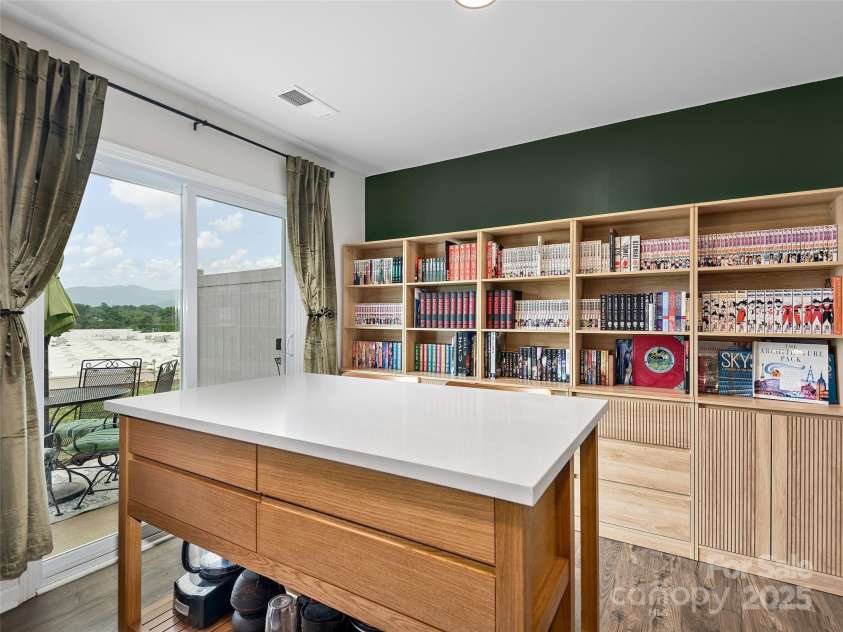 32 Benedict Lane, Weaverville, NC 28787.  MLS# CAR4261458, YatesRealty ID 19136. 