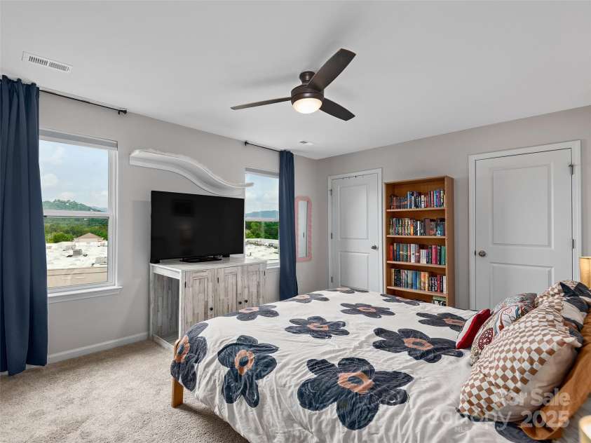 32 Benedict Lane, Weaverville, NC 28787.  MLS# CAR4261458, YatesRealty ID 19136. 