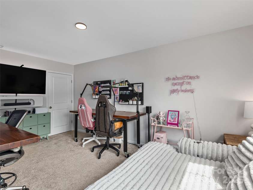 32 Benedict Lane, Weaverville, NC 28787.  MLS# CAR4261458, YatesRealty ID 19136. 