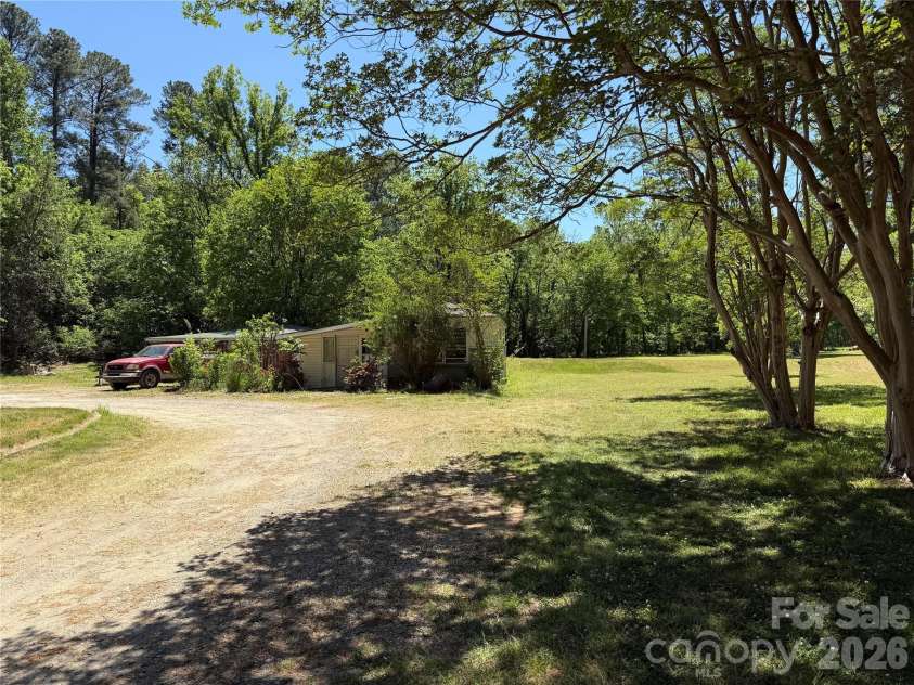 2301 Eva Drive, Concord, NC 28027.  MLS# CAR4372916, YatesRealty ID 19137. 