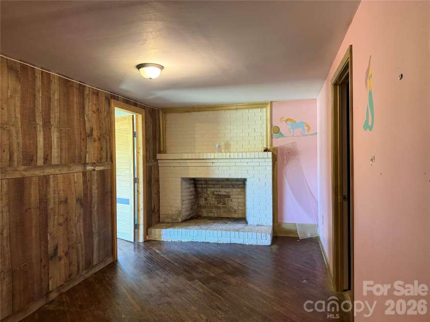 2301 Eva Drive, Concord, NC 28027.  MLS# CAR4372916, YatesRealty ID 19137. 