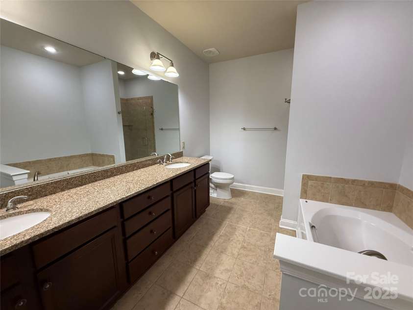 129 Steinbeck Way, Mooresville, NC 28117.  MLS# CAR4263974, YatesRealty ID 19139. 