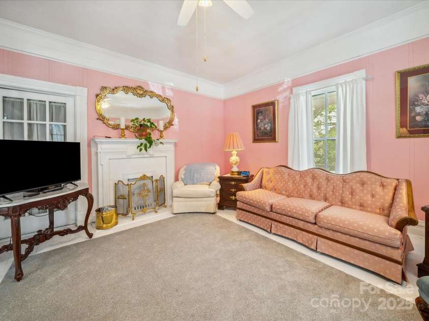 408 Ellis Street, Salisbury, NC 28144.  MLS# CAR4265701, YatesRealty ID 19139. 