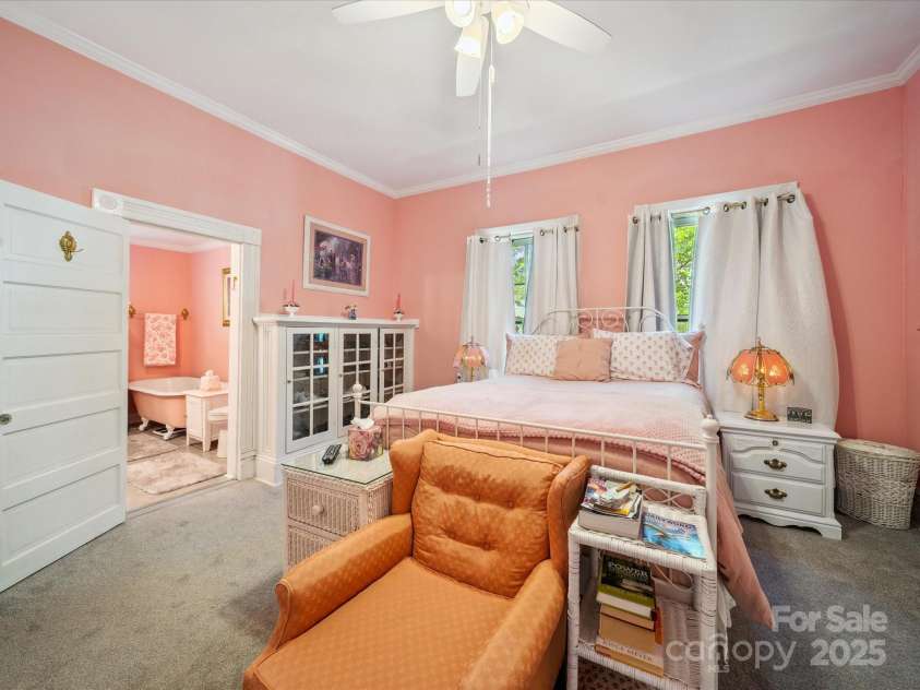 408 Ellis Street, Salisbury, NC 28144.  MLS# CAR4265701, YatesRealty ID 19139. 