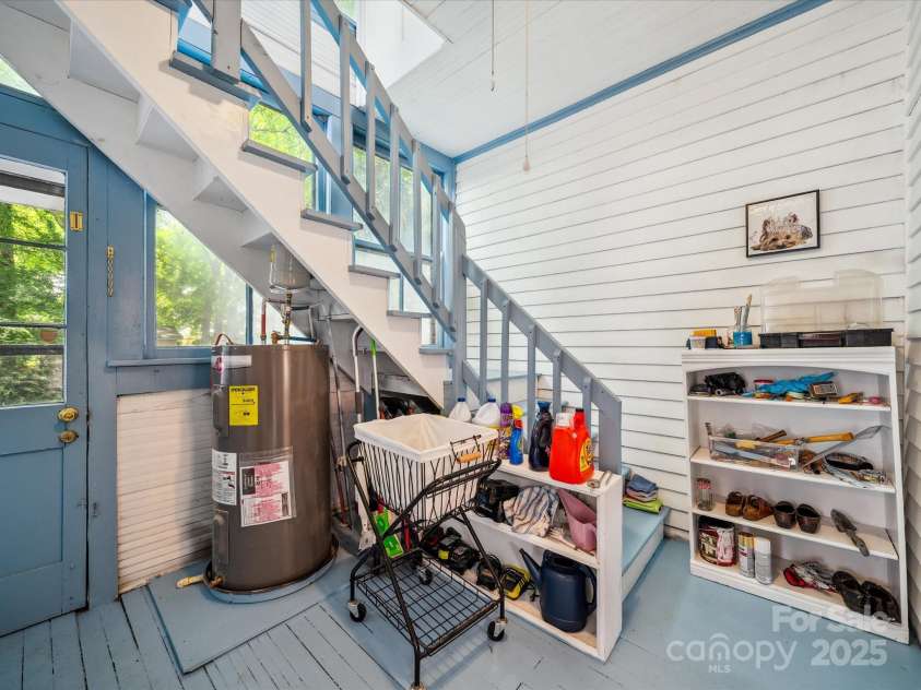 408 Ellis Street, Salisbury, NC 28144.  MLS# CAR4265701, YatesRealty ID 19139. 