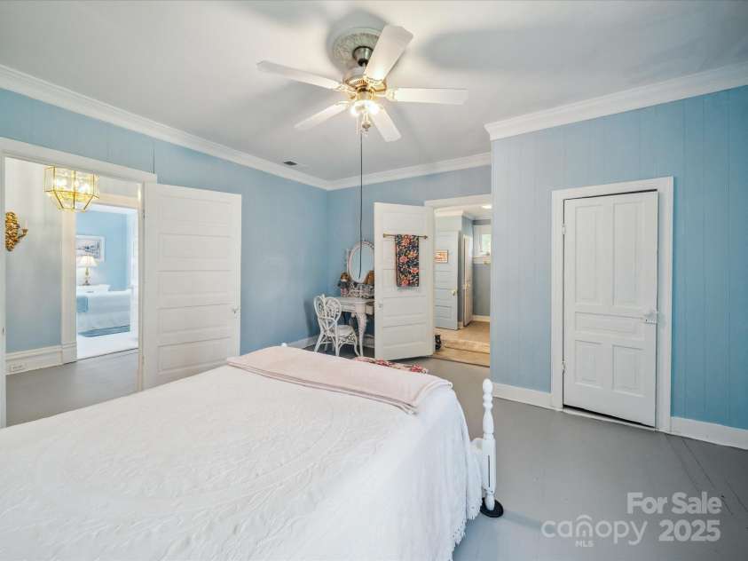 408 Ellis Street, Salisbury, NC 28144.  MLS# CAR4265701, YatesRealty ID 19139. 