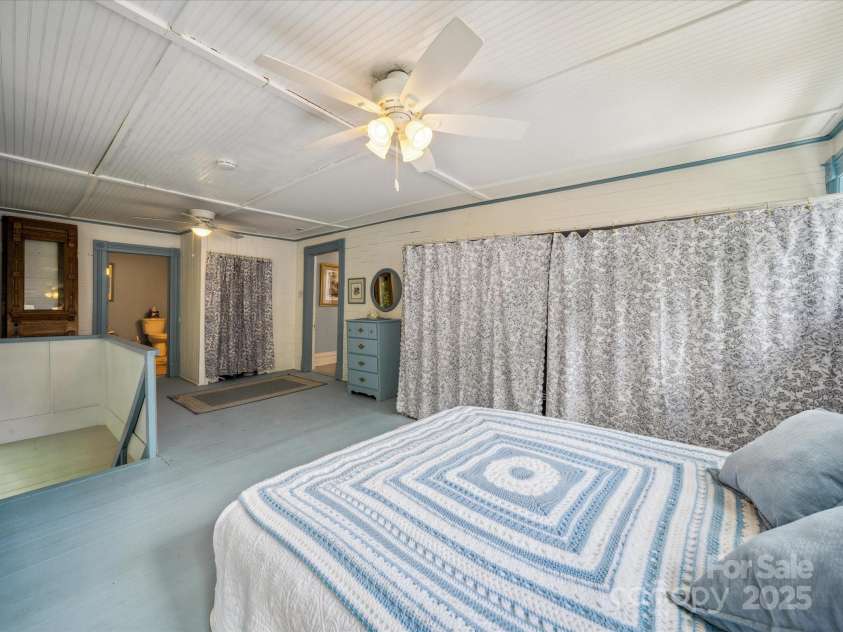 408 Ellis Street, Salisbury, NC 28144.  MLS# CAR4265701, YatesRealty ID 19139. 
