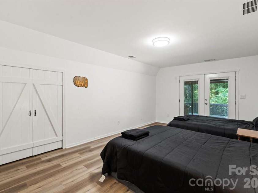 1715 Union Road, Matthews, NC 28104.  MLS# CAR4300417, YatesRealty ID 1914. 