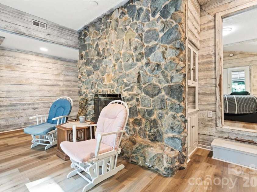 1715 Union Road, Matthews, NC 28104.  MLS# CAR4300417, YatesRealty ID 1914. 