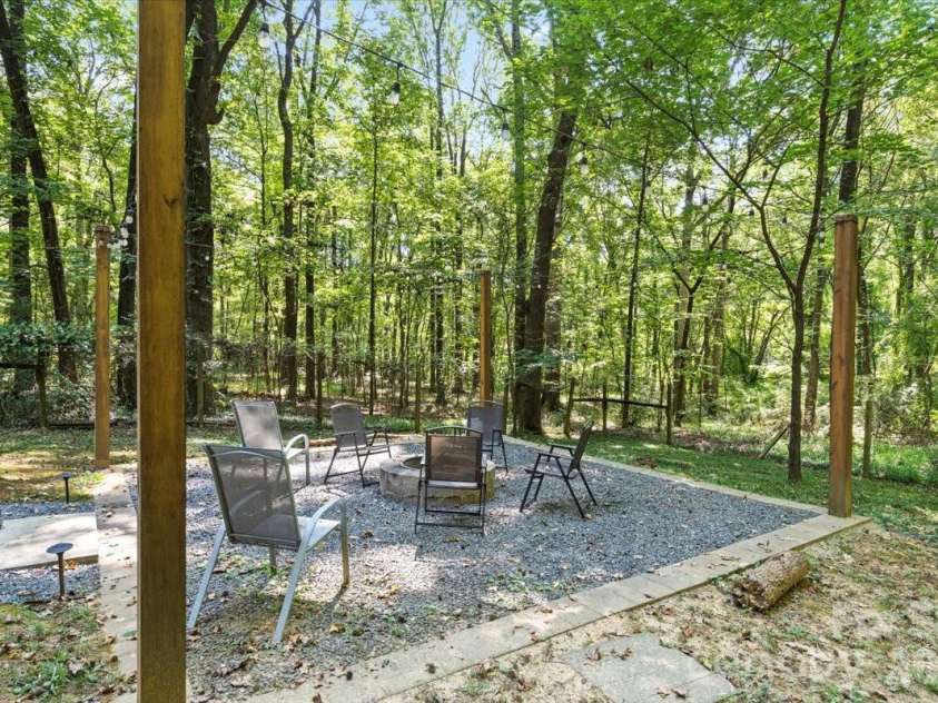 1715 Union Road, Matthews, NC 28104.  MLS# CAR4300417, YatesRealty ID 1914. 