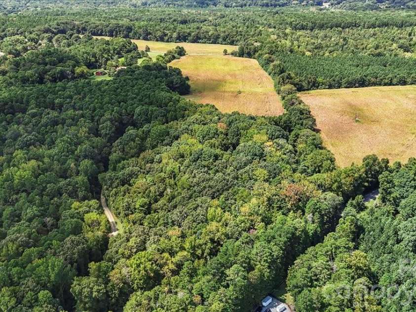 1715 Union Road, Matthews, NC 28104.  MLS# CAR4300417, YatesRealty ID 1914. 