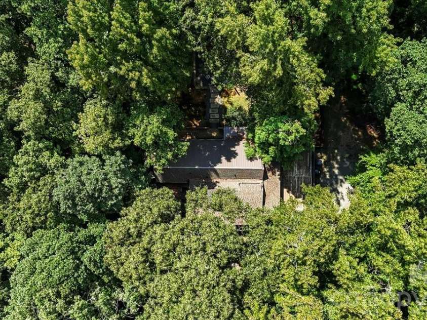 1715 Union Road, Matthews, NC 28104.  MLS# CAR4300417, YatesRealty ID 1914. 