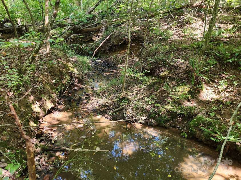 207 Southwinds Drive, Rutherfordton, NC 28139.  MLS# CAR4182508, YatesRealty ID 1914. 