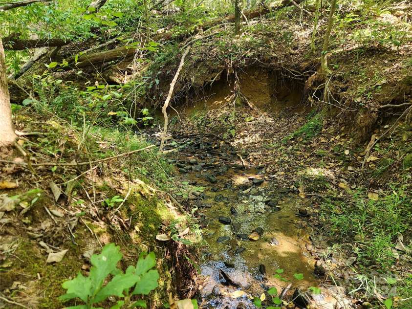 207 Southwinds Drive, Rutherfordton, NC 28139.  MLS# CAR4182508, YatesRealty ID 1914. 