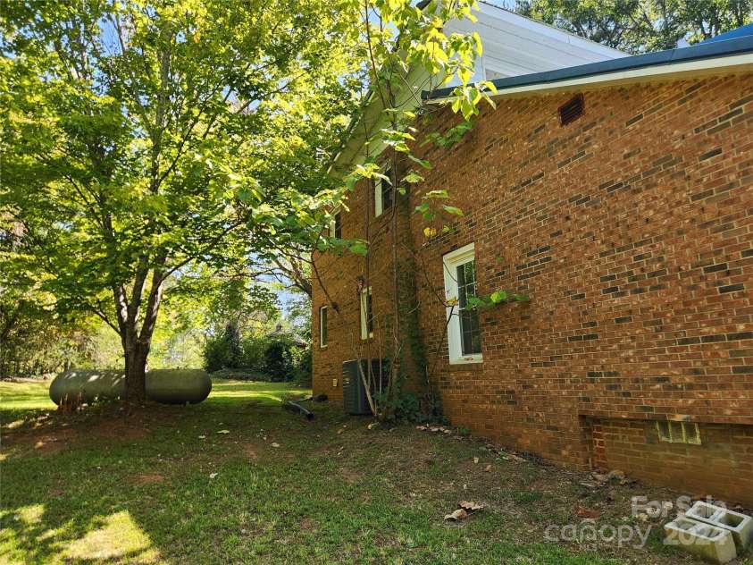 207 Southwinds Drive, Rutherfordton, NC 28139.  MLS# CAR4182508, YatesRealty ID 1914. 