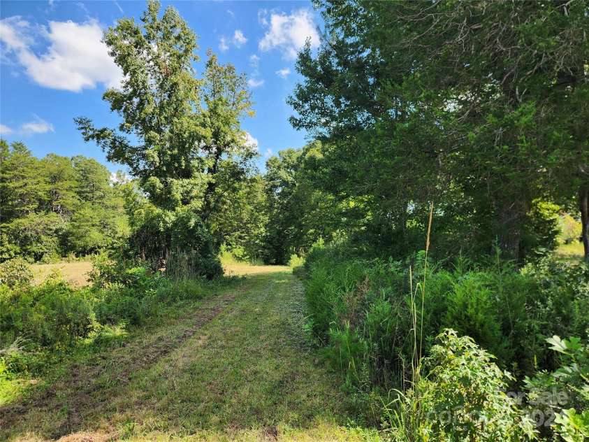 207 Southwinds Drive, Rutherfordton, NC 28139.  MLS# CAR4182508, YatesRealty ID 1914. 