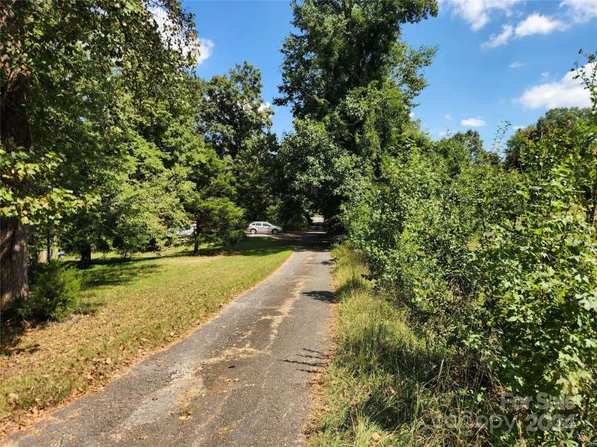 207 Southwinds Drive, Rutherfordton, NC 28139.  MLS# CAR4182508, YatesRealty ID 1914. 