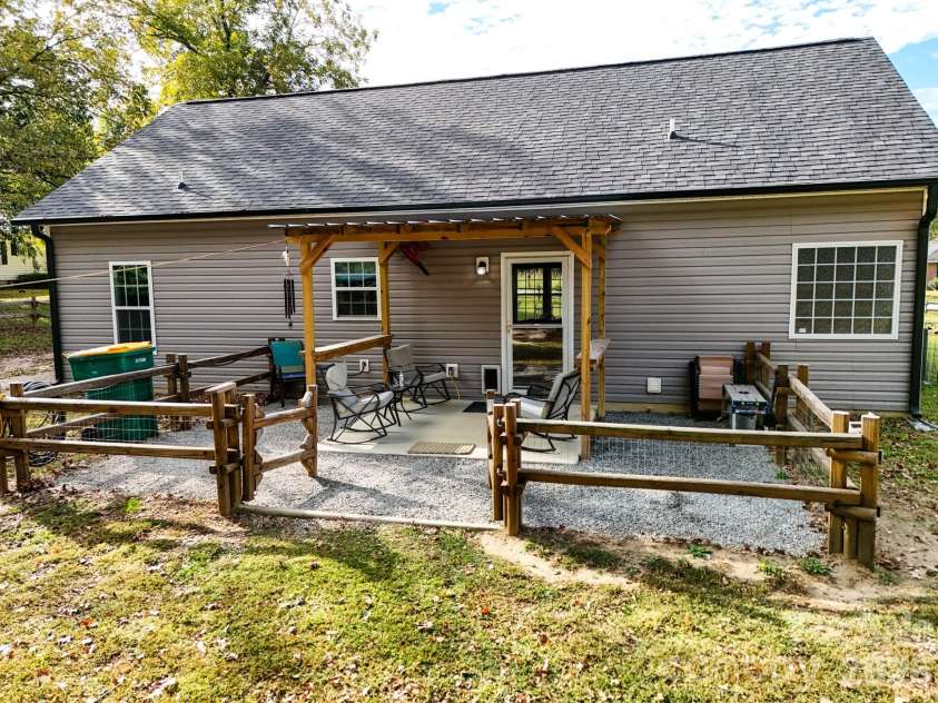 214 Church Street, Jefferson, SC 29718.  MLS# CAR4377660, YatesRealty ID 19140. 
