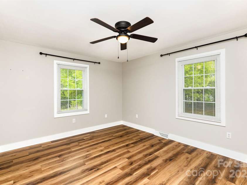 5316 Teakwood Drive, Kannapolis, NC 28083.  MLS# CAR4240983, YatesRealty ID 19140. Primary Bedroom