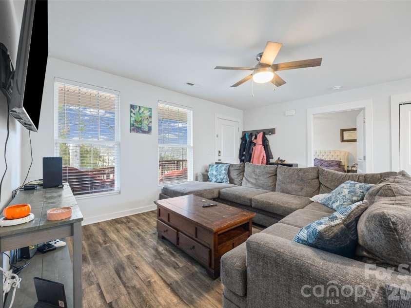 147 White Street, Concord, NC 28027.  MLS# CAR4349359, YatesRealty ID 19141. 