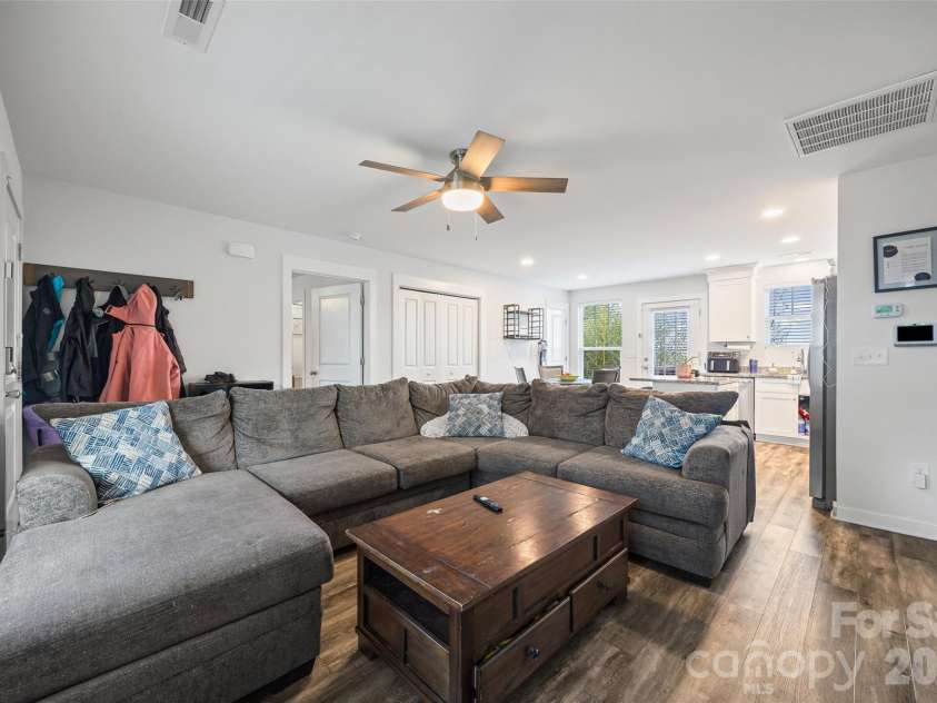147 White Street, Concord, NC 28027.  MLS# CAR4349359, YatesRealty ID 19141. 