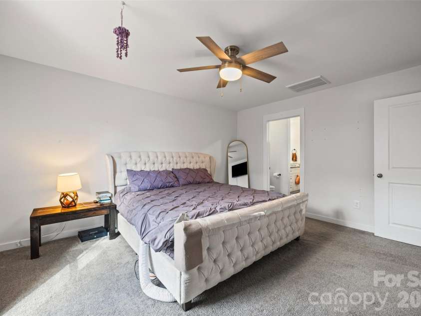 147 White Street, Concord, NC 28027.  MLS# CAR4349359, YatesRealty ID 19141. 