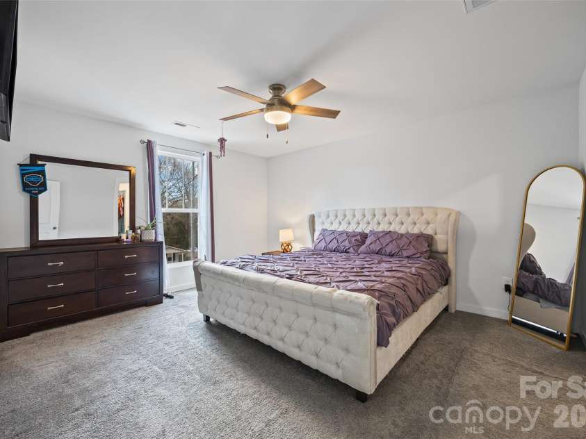 147 White Street, Concord, NC 28027.  MLS# CAR4349359, YatesRealty ID 19141. 