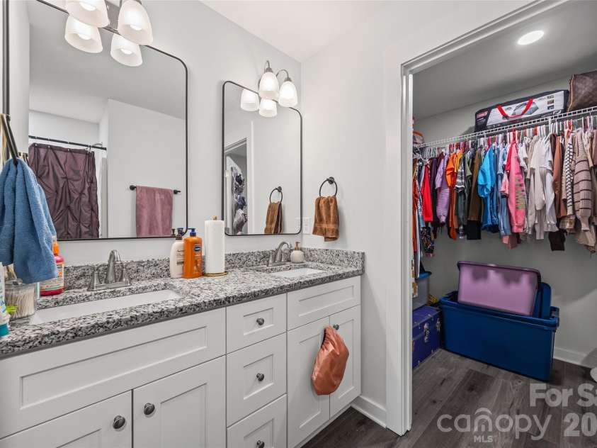 147 White Street, Concord, NC 28027.  MLS# CAR4349359, YatesRealty ID 19141. 