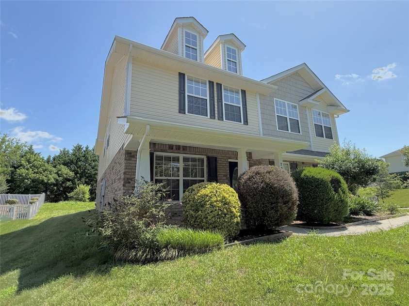 7534 April Mist Trail, Huntersville, NC 28078.  MLS# CAR4283212, YatesRealty ID 19143. 