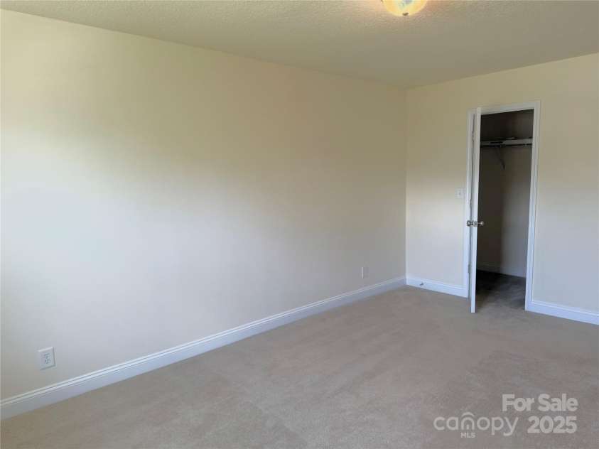7534 April Mist Trail, Huntersville, NC 28078.  MLS# CAR4283212, YatesRealty ID 19143. 