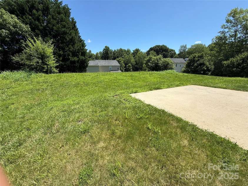 7534 April Mist Trail, Huntersville, NC 28078.  MLS# CAR4283212, YatesRealty ID 19143. 