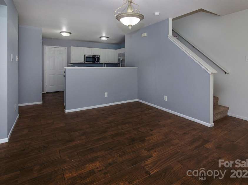 7623 Monarch Birch Lane, Charlotte, NC 28215.  MLS# CAR4266837, YatesRealty ID 19144. 