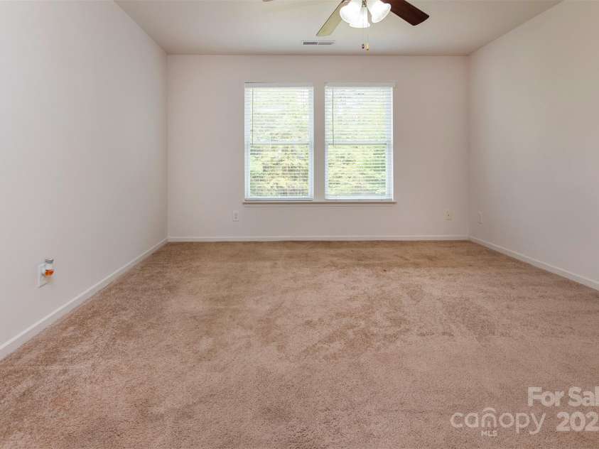 7623 Monarch Birch Lane, Charlotte, NC 28215.  MLS# CAR4266837, YatesRealty ID 19144. 