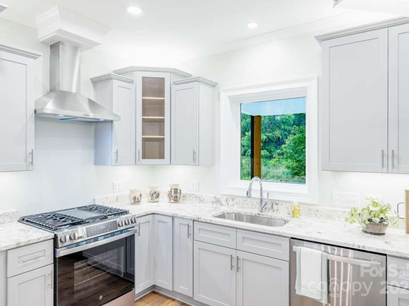 219 Grayson Street, Sparta, NC 28675.  MLS# CAR4265923, YatesRealty ID 19146. 