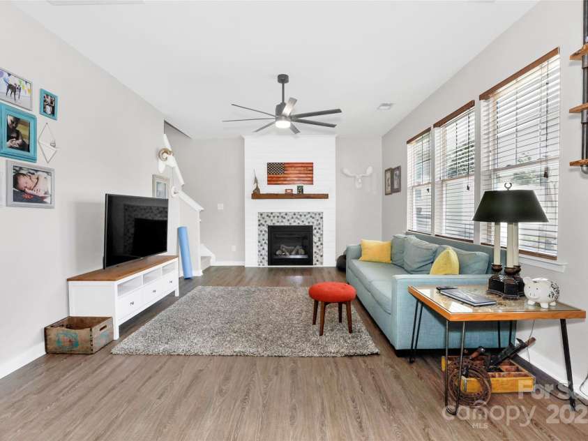 2210 Winding River Drive, Charlotte, NC 28214.  MLS# CAR4264279, YatesRealty ID 19147. Great Room