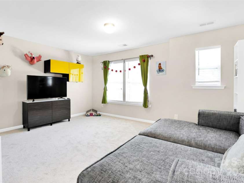 2210 Winding River Drive, Charlotte, NC 28214.  MLS# CAR4264279, YatesRealty ID 19147. Loft Space