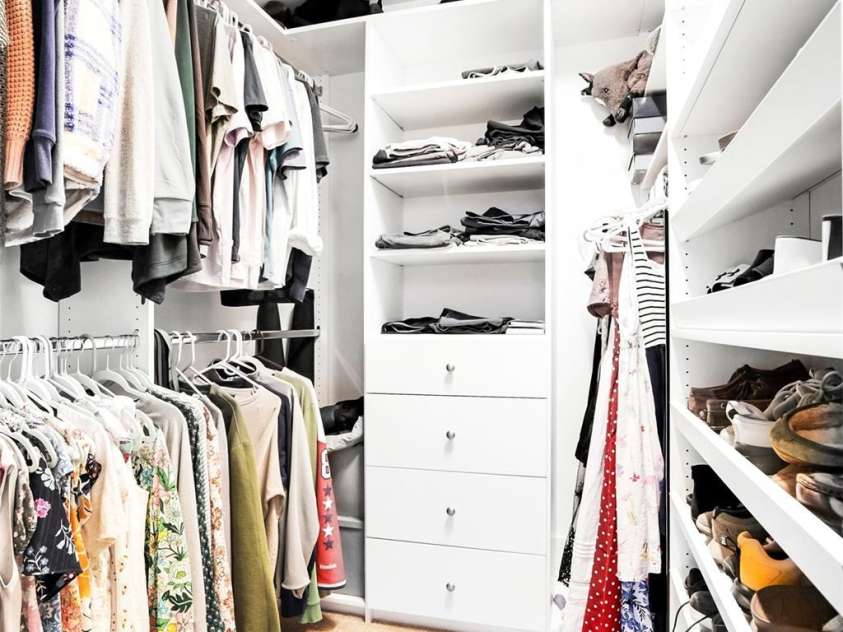 2210 Winding River Drive, Charlotte, NC 28214.  MLS# CAR4264279, YatesRealty ID 19147. Primary Closet