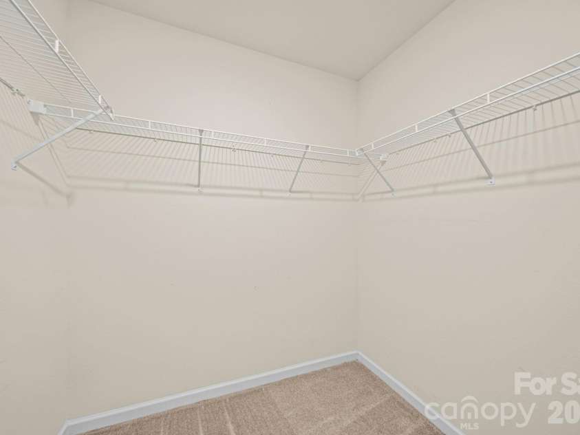 977 Joselynn Drive, Gastonia, NC 28054.  MLS# CAR4369666, YatesRealty ID 19148. 