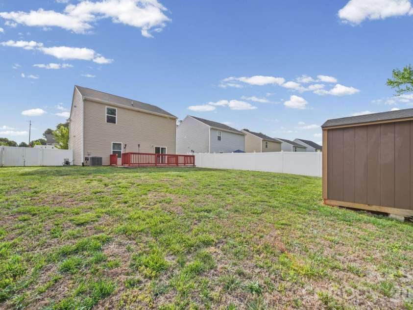 977 Joselynn Drive, Gastonia, NC 28054.  MLS# CAR4369666, YatesRealty ID 19148. 