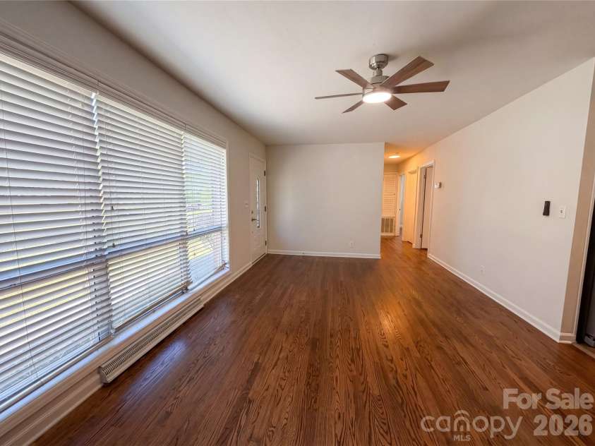 2431 Lynn Drive, Gastonia, NC 28054.  MLS# CAR4373449, YatesRealty ID 19149. 