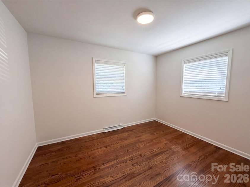 2431 Lynn Drive, Gastonia, NC 28054.  MLS# CAR4373449, YatesRealty ID 19149. 
