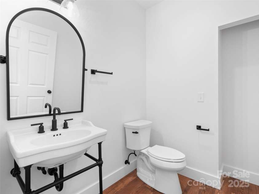 11 Riemar Lane, Waynesville, NC 28786.  MLS# CAR4306139, YatesRealty ID 1915. 