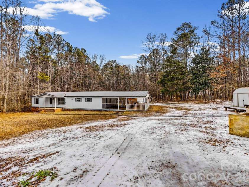 1612 Honeysuckle Pond Road, Rock Hill, SC 29732.  MLS# CAR4342627, YatesRealty ID 1915. 
