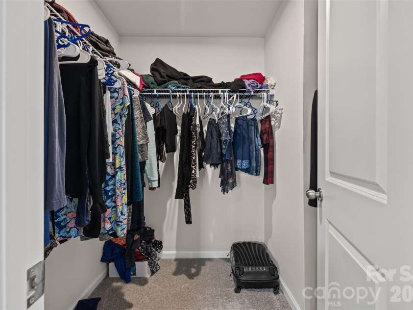 15345 Braid Meadow Drive, Charlotte, NC 28278.  MLS# CAR4373070, YatesRealty ID 19150. Master walk-in closet