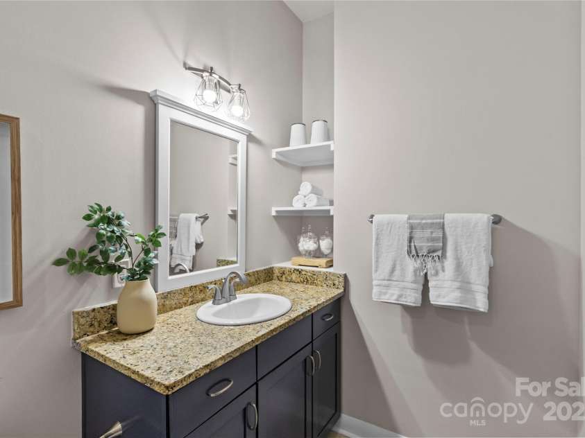 482 New Bern Station Court, Charlotte, NC 28209.  MLS# CAR4265242, YatesRealty ID 19150. 