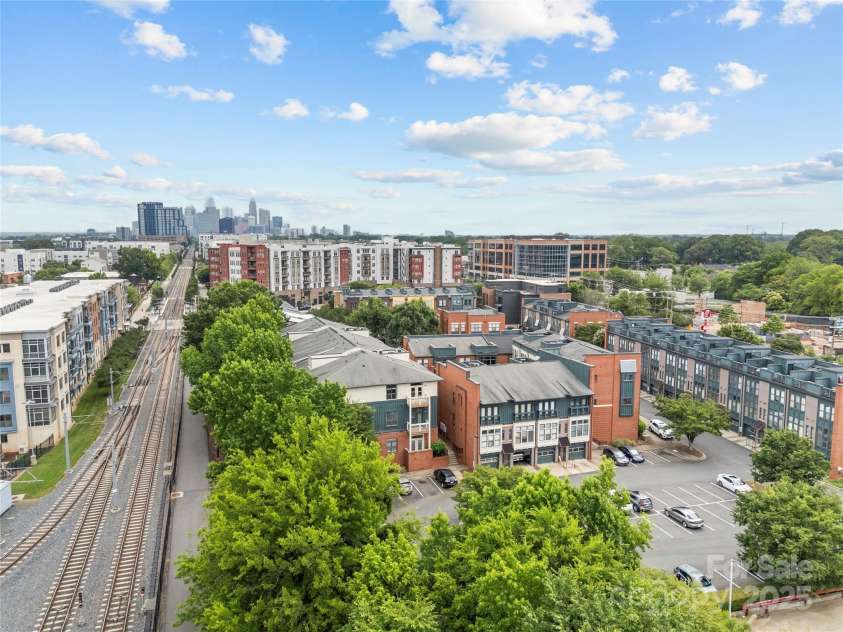 482 New Bern Station Court, Charlotte, NC 28209.  MLS# CAR4265242, YatesRealty ID 19150. 