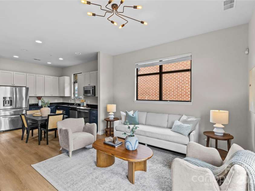 482 New Bern Station Court, Charlotte, NC 28209.  MLS# CAR4265242, YatesRealty ID 19150. 