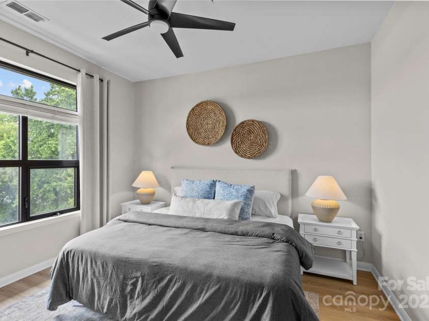 482 New Bern Station Court, Charlotte, NC 28209.  MLS# CAR4265242, YatesRealty ID 19150. 
