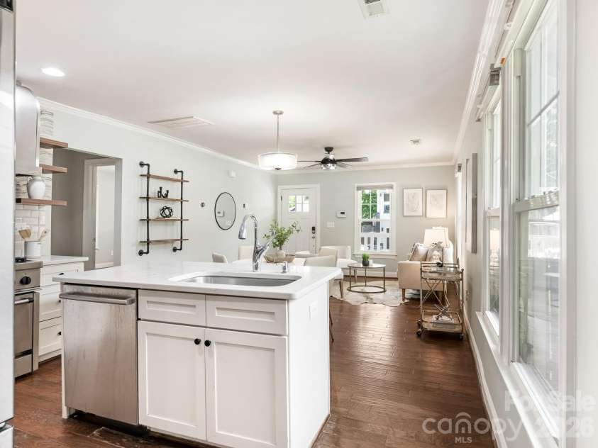1617 Pegram Street, Charlotte, NC 28205.  MLS# CAR4369427, YatesRealty ID 19152. 