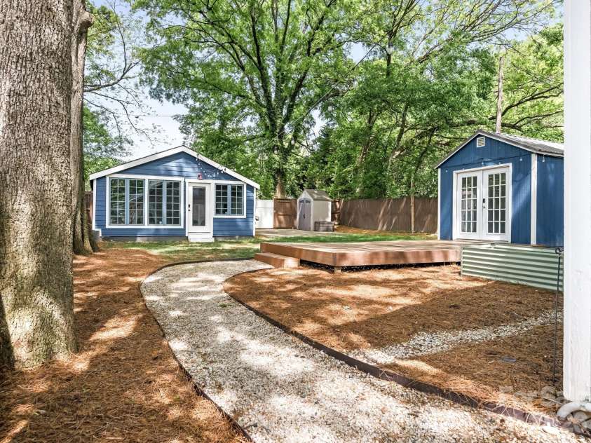1617 Pegram Street, Charlotte, NC 28205.  MLS# CAR4369427, YatesRealty ID 19152. 